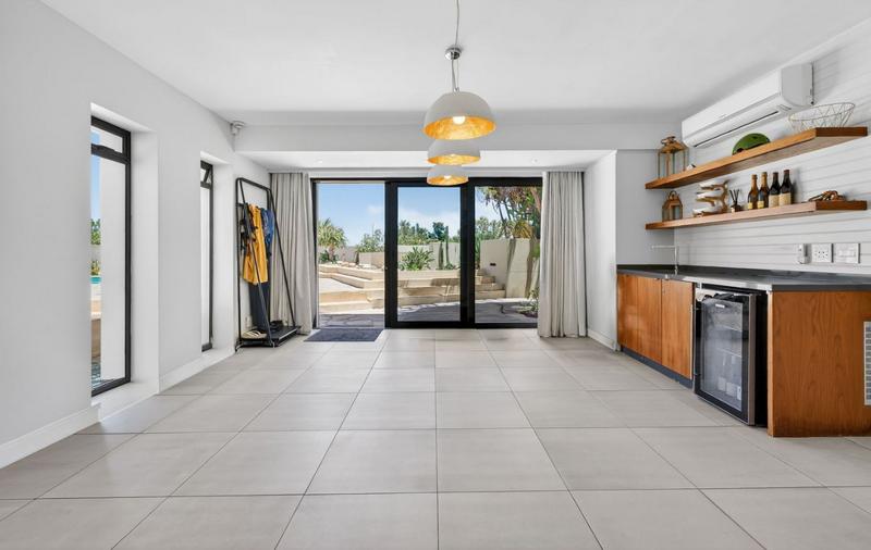 5 Bedroom Property for Sale in Camps Bay Western Cape